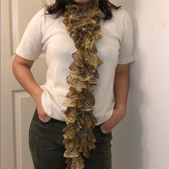 💚 NWOT Handmade GlitterGold Scarf - Picture 4 of 7
